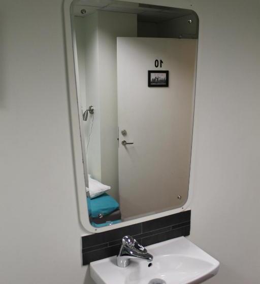 스탠다드 트리픔 룸 공동욕실, City Lodge Stockholm