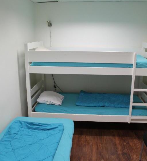 스탠다드 트리픔 룸 공동욕실, City Lodge Stockholm