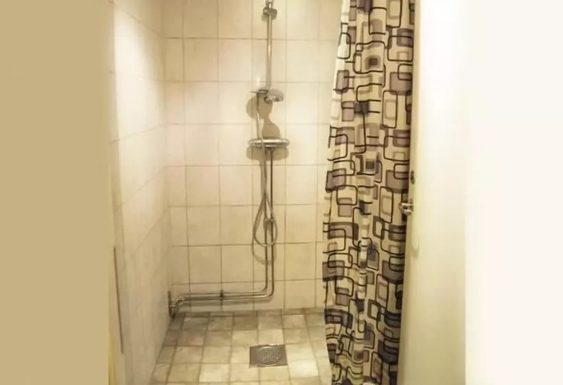 バス共有のスタンダードルーム, City Lodge Stockholm