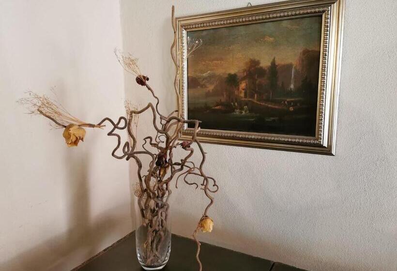 اتاق استاندارد چهار تخته, Angolo Del Poeta