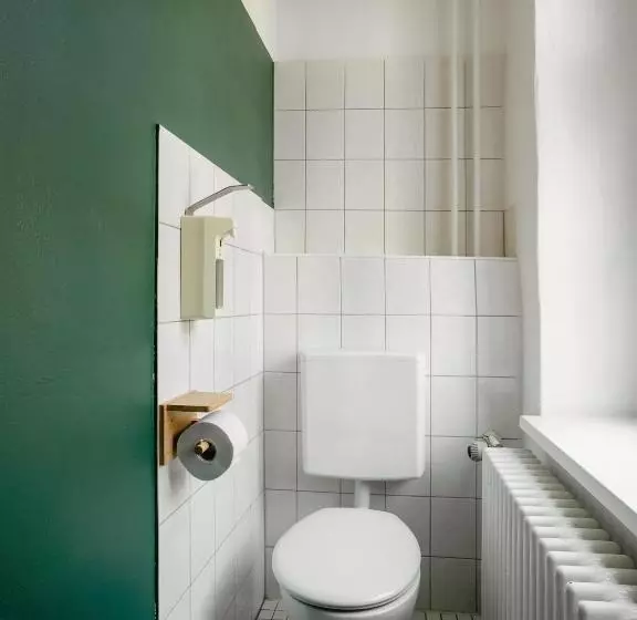 اتاق استاندارد با تخت‌های تاشو, Eastseven Berlin Hostel