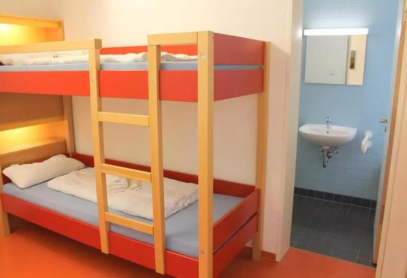 スタンダードトリプルルーム, Hi Munich Park Youth Hostel