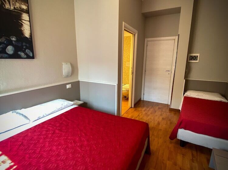 اتاق استاندارد سه نفره, Arena