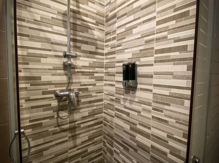 اتاق استاندارد, Arena