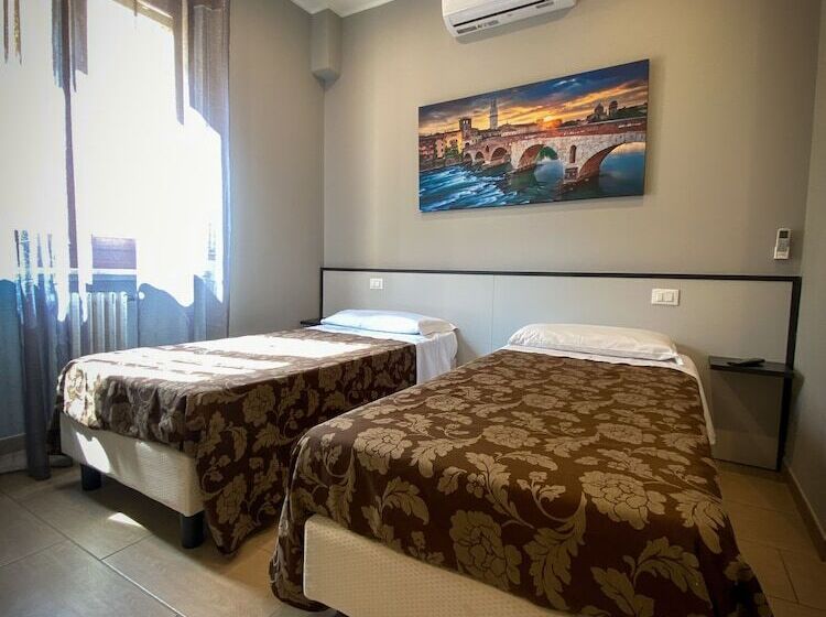 اتاق استاندارد, Arena