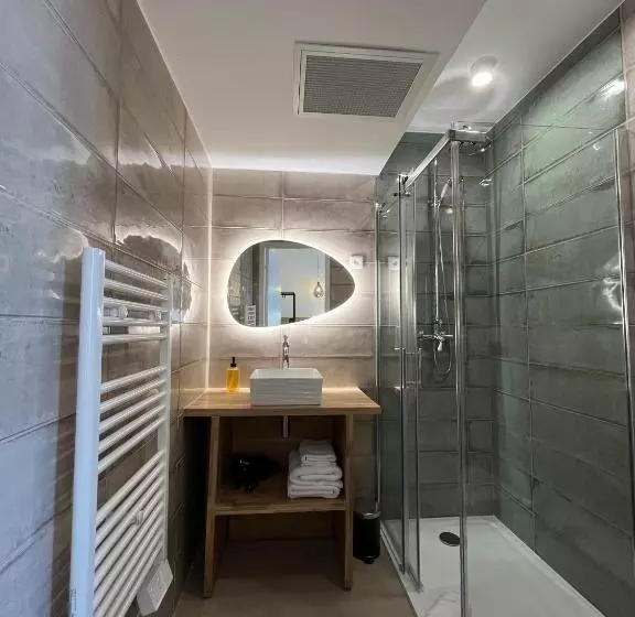 اتاق سوپریور, Hôtel Barnea