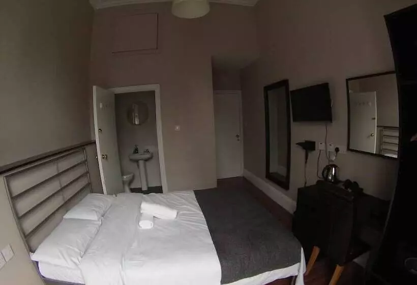 اتاق استاندارد, Backpackers Citi Hostel