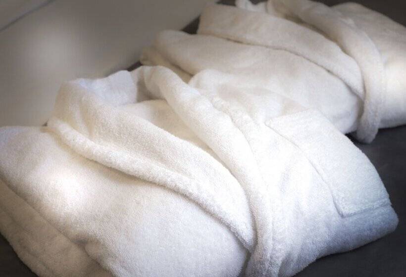 ガーデンビュースーペリアールーム, Gardette Park