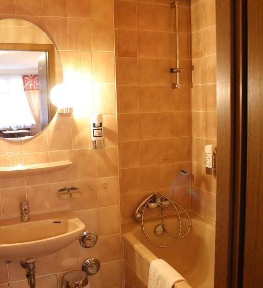 标准间, Garni Ratstube