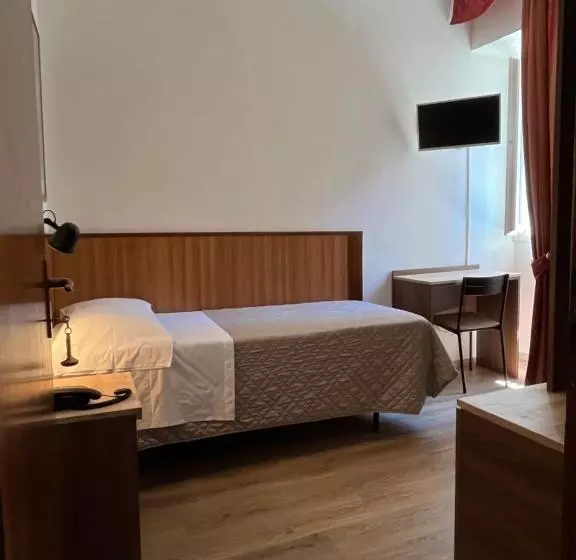 اتاق استاندارد یک نفره, Umbria