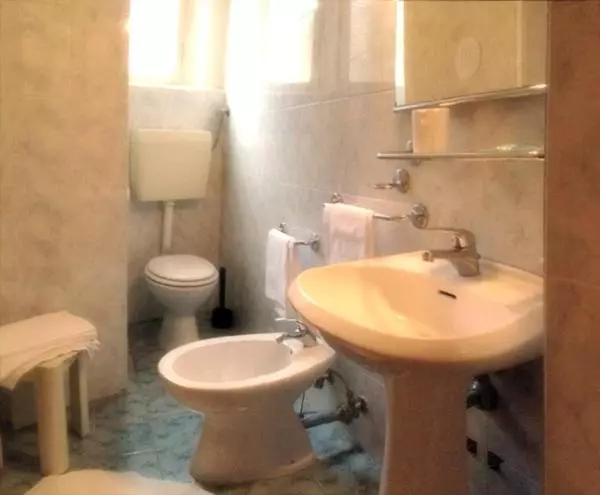 اتاق استاندارد سه نفره, Umbria