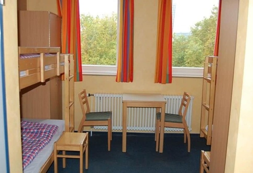 共用房间的床, Jugendherberge Hamburg Auf Dem Stintfang Membership Required