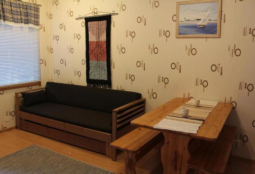 חדר אקונומי לארבעה, Motel Willis West