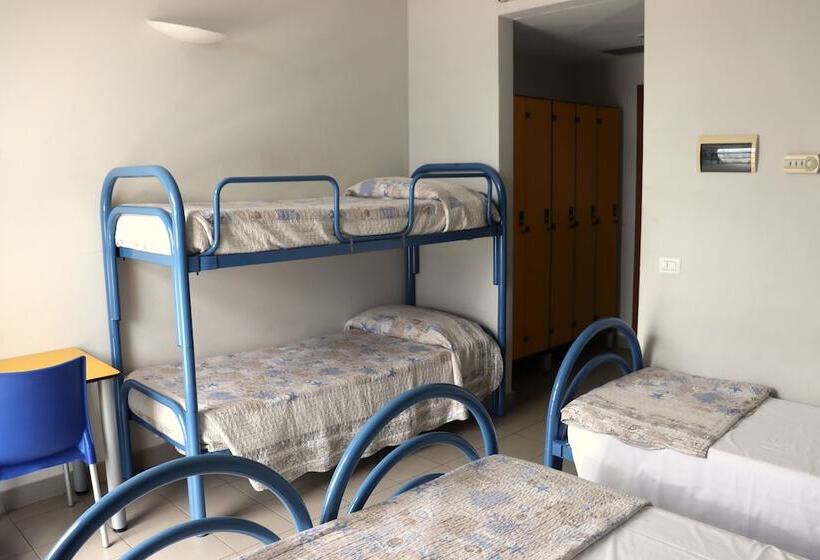 ファミリールーム, Ostello Del Porto