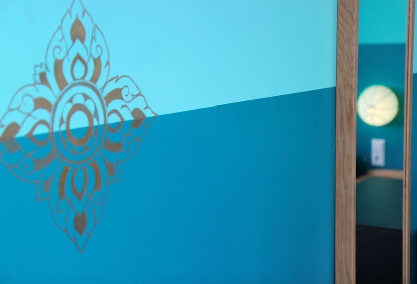 اتاق استاندارد با سرویس بهداشتی مشترک, Sunflower Hostel Berlin