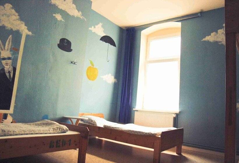 تختخواب در اتاق مشترک, Sunflower Hostel Berlin