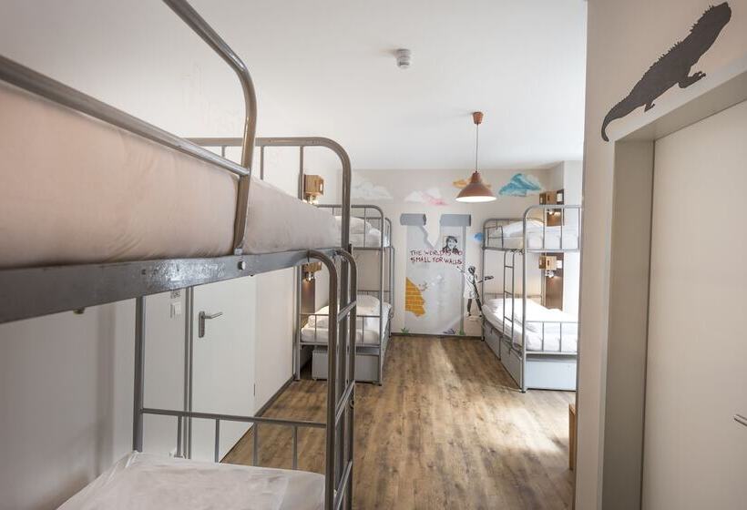 تختخواب در اتاق مشترک, Sunflower Hostel Berlin