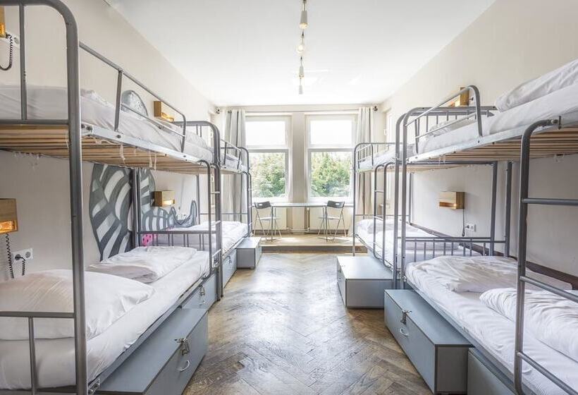 تختخواب در اتاق مشترک, Sunflower Hostel Berlin