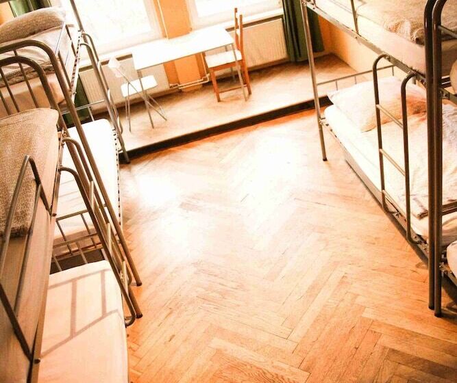 تختخواب در اتاق مشترک, Sunflower Hostel Berlin