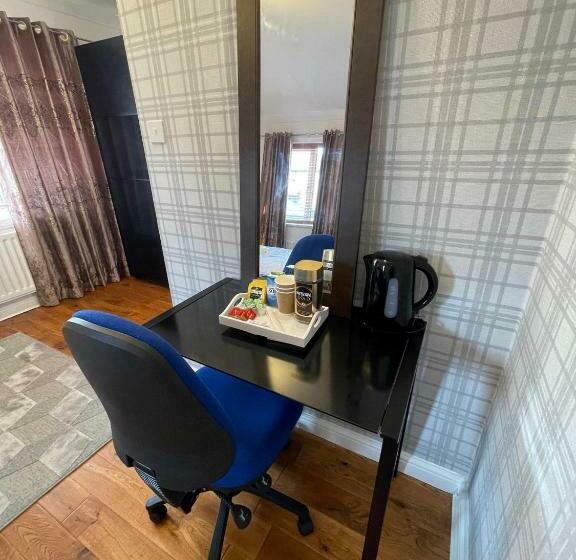 Quarto Estandar, Ashmina Holiday Let With Free Onsite Parking Not For Vans But For Cars Only