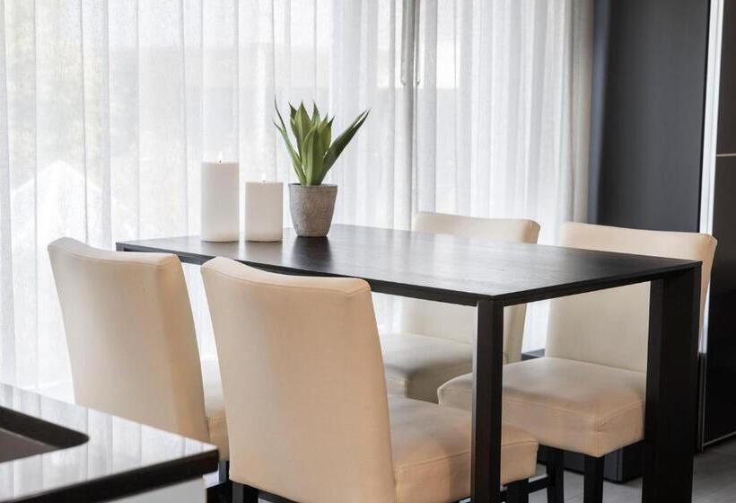 إستوديو ديلوكس, Studio Victoria Interlaken