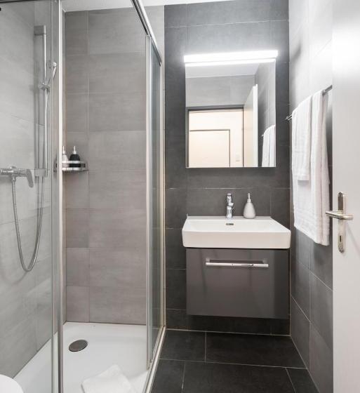 إستوديو ديلوكس, Studio Victoria Interlaken