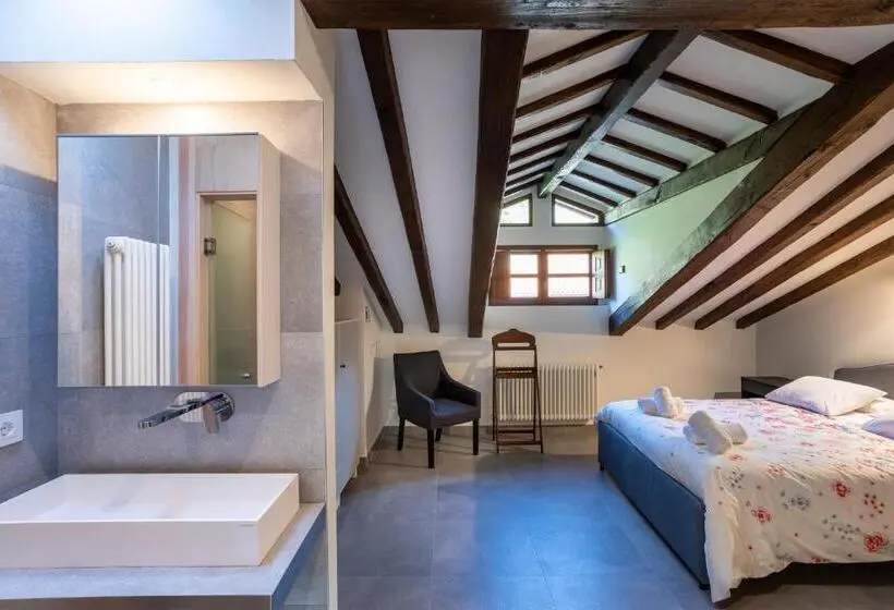 １ベッドルームペントハウスアパート, Apartamentos Los Edules