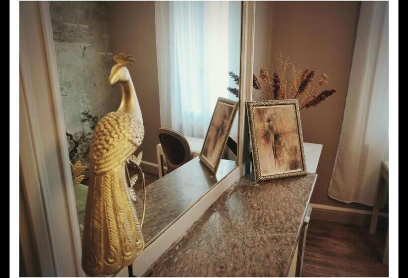 Номер Basic, La Belle Dame