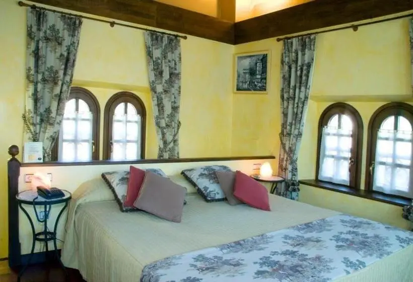 スイート, Palacete Real