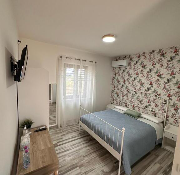 غرفة قياسية, B&b Dimora Delle Ninfee