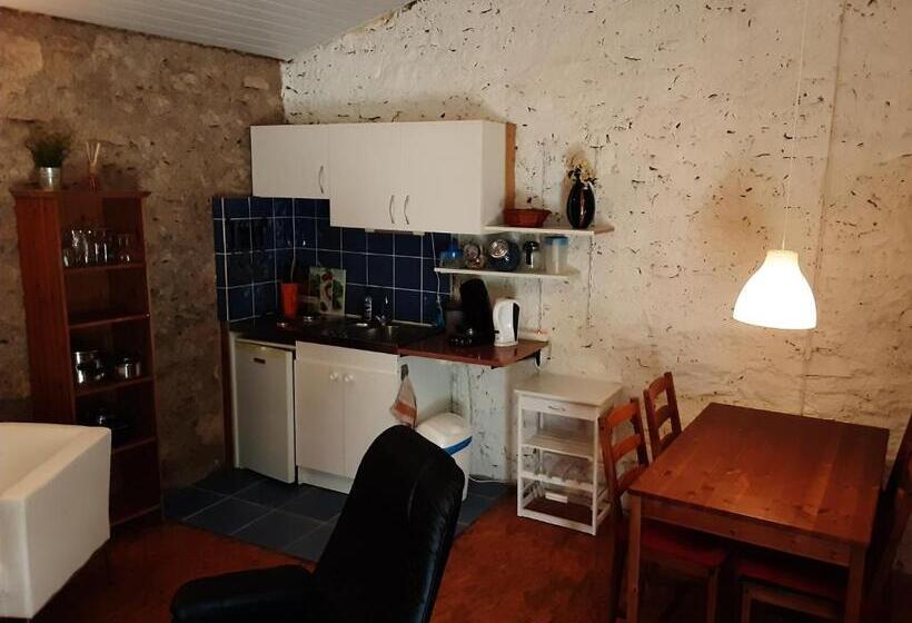 Дом 1 Спальня, Sur La Bonnefooi