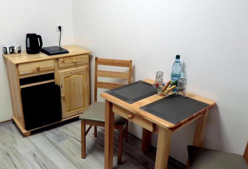 Номер Стандарт, Gästezimmer Zum Rotem Karpfen