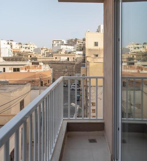 اتاق استاندارد با بالکن, Mon Chery