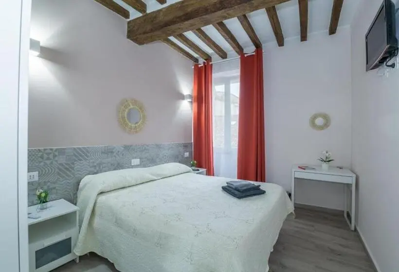 اتاق استاندارد با چشم‌انداز, Residenza Borgo Guazzo