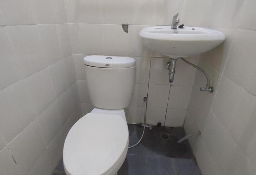 חדר סופריור, Superstar Residence Tomohon Redpartner