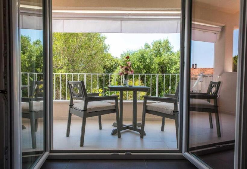 اتاق استاندارد با بالکن, 4essences Boutique Rooms