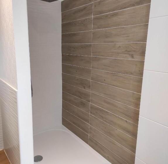 带1个卧室的公寓, Appartement Bagnols   Les Meublés Des Pierres Dorées