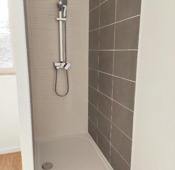 带1个卧室的公寓, Appartement Bagnols   Les Meublés Des Pierres Dorées