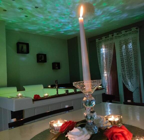 Номер Стандарт с Гидромассажем, Loft Avec Baignoire Spa Lécrin Romantique