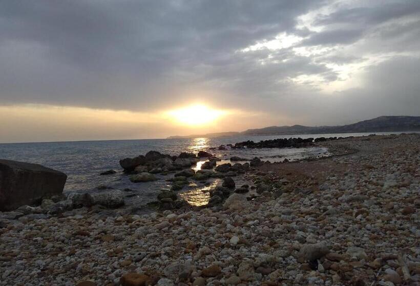 Standard Værelse, No Zu Filì