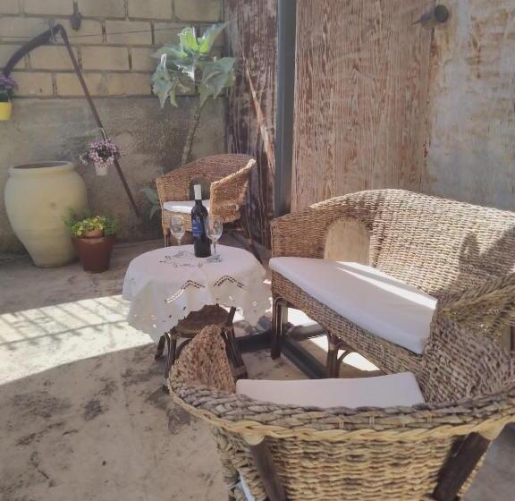 Standard Værelse, No Zu Filì