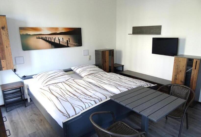 バルコニー付きスタンダードトリプルルーム, Eventhotel ö   Cappuccino