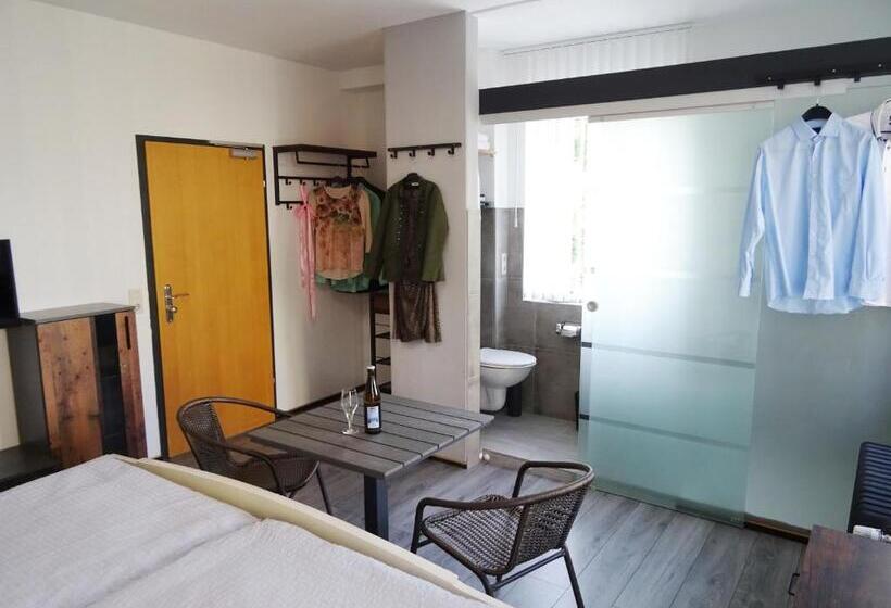 バルコニー付きスタンダードトリプルルーム, Eventhotel ö   Cappuccino