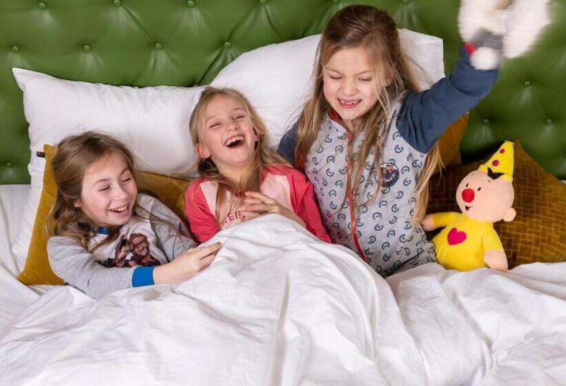 四人高级间, Plopsaland Theater