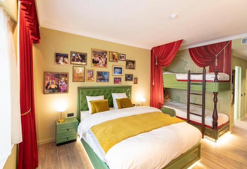 Семейный Номер Superior, Plopsaland Theater