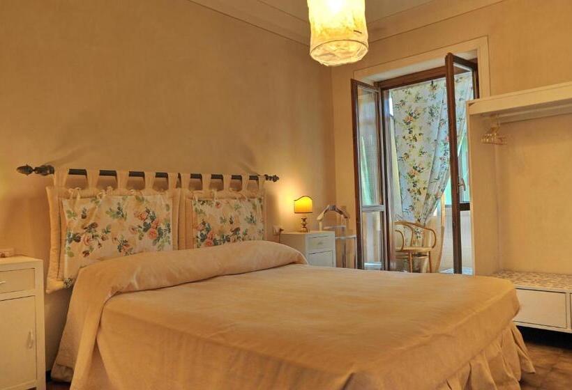 غرفة قياسية مطلّة علي الحديقة, Casa Giuli