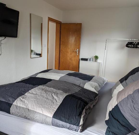 חדר סטנדרט חדר אמבטיה משותף, Pension Larifari