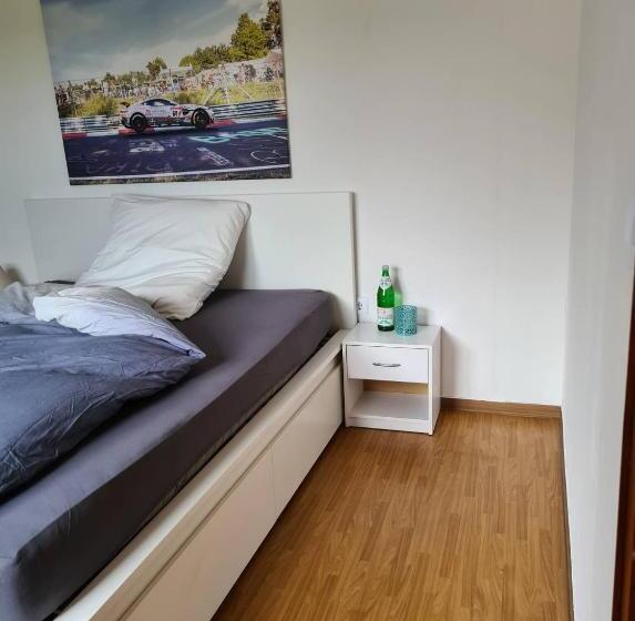 חדר סטנדרט חדר אמבטיה משותף, Pension Larifari