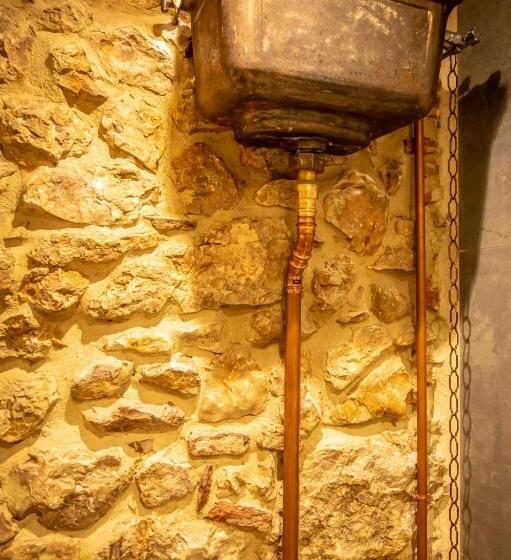 スイート, La Rondine