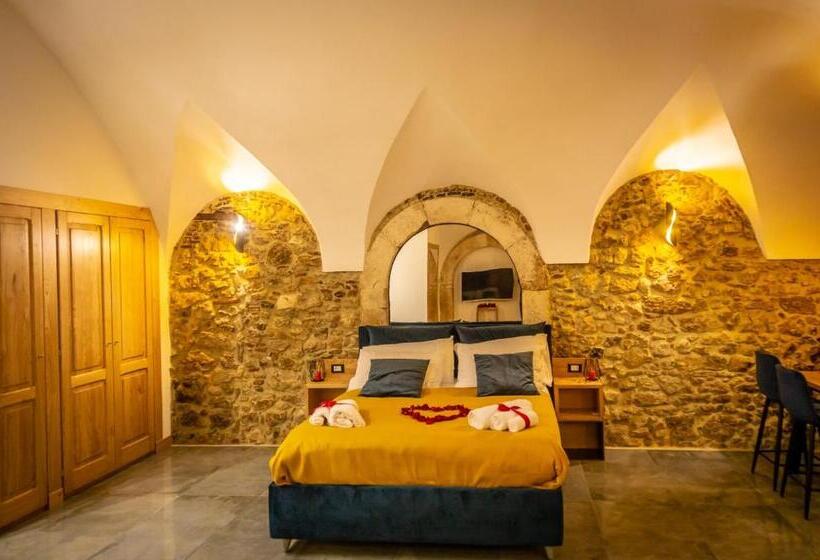 スイート, La Rondine